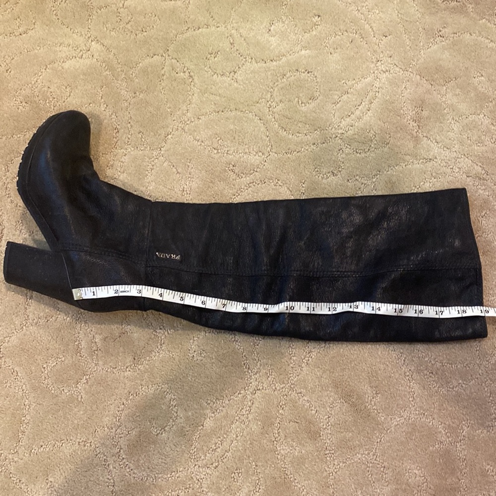 Prada boots - Picture 3 of 3
